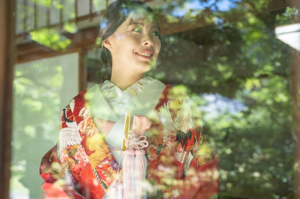 色打掛｜ピンク・鶴模様（No.003）のフォトウェディング写真2